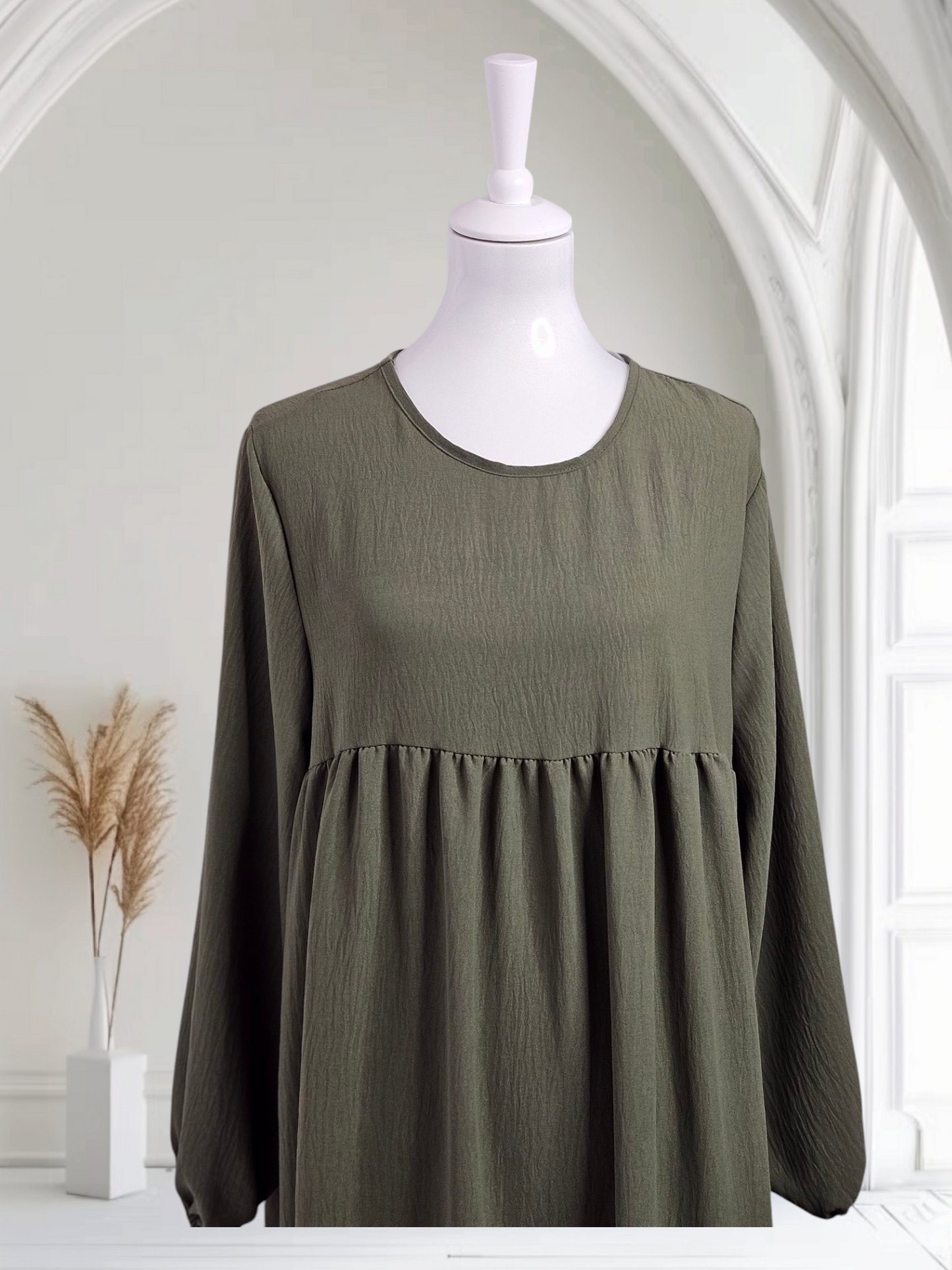 Abaya Kleid mit breiten Ärmel Farbe Dunkelgrün