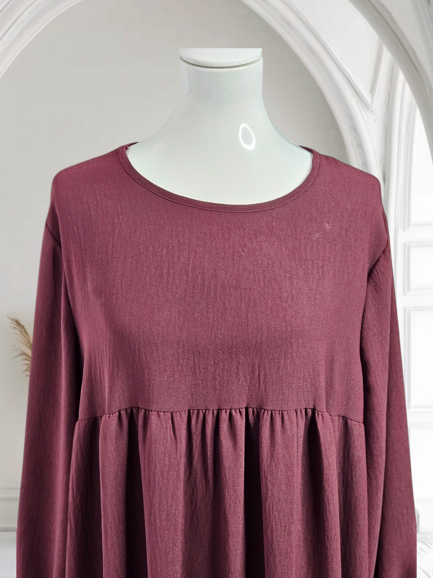 Abaya Kleid mit breiten Ärmel Farbe Weinrot