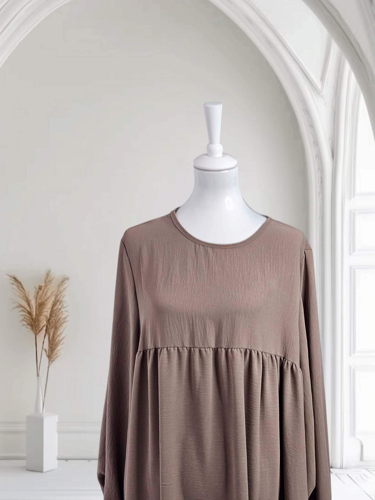Abaya Kleid mit breiten Ärmel Farbe Sandbraun