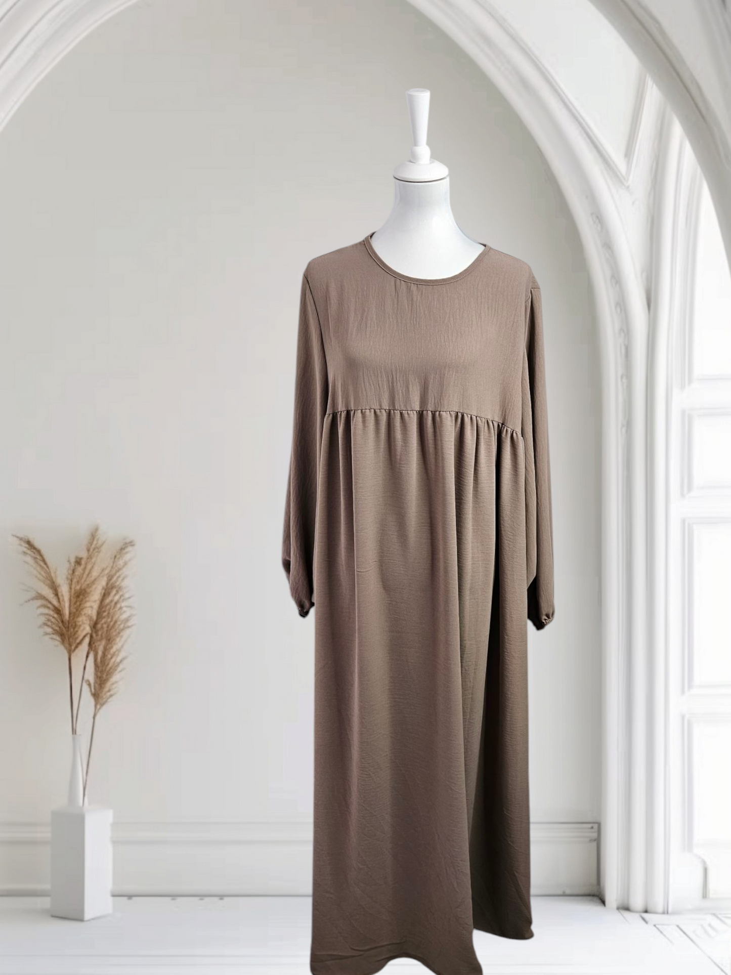 Abaya Kleid mit breiten Ärmel Farbe Sandbraun